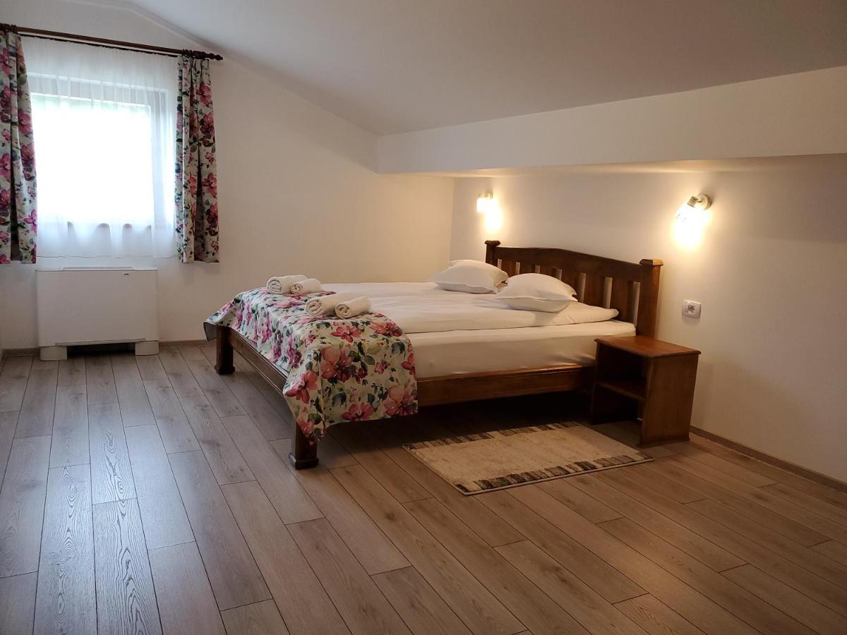 Pensiunea Casa Brancovenilor Sîmbăta de Sus Zewnętrze zdjęcie